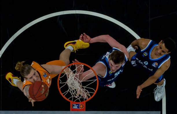 而勇士队的 而勇士队的